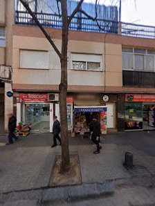 La Vanguardia Carrer de Mossèn Jacint Verdaguer, 116, 08923 Santa Coloma de Gramenet, Barcelona, España