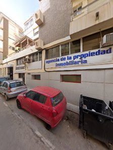 Gestoría Lara C. María Zambrano, 2, 29700 Vélez-Málaga, Málaga, España