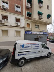 Clinica Dental San Javier C/ de Virgen del Portillo, 37, Cdad. Lineal, 28027 Madrid, España