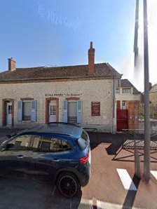 École privée Les roseaux 53-55 Rue des Déportés et Internés de la Résistance, 45200 Montargis, France