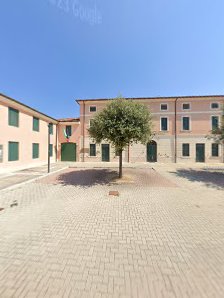 Scuola secondaria Berto Barbarani - sede di Roverchiara Piazza Unità d'Italia, 3, 37050 Roverchiara VR, Italia