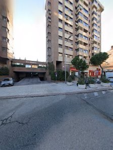 Inmobiliaria Extra - Arturo Soria C. de Caleruega, 7, Cdad. Lineal, 28033 Madrid, España