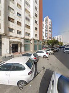 Clínica Dental Biznaga Plaza Basconia, 1, Bailén-Miraflores, 29010 Málaga, España
