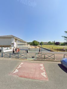 Ecole primaire de Balesmes (maternelle et élémentaire) - Descartes 1 Rue Saint-Roch, 37160 Descartes, France