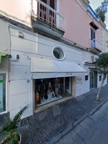 One Day Store Via Roma, 69, 80077 Ischia NA, Italia