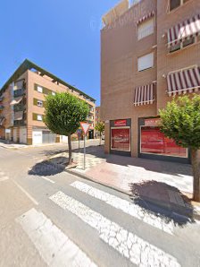Centros Médicos Alhamar - Cervantes Calle Mariana Pineda, C. de Alhamar, 28 ESQUINA, 23740 Andújar, Jaén, España