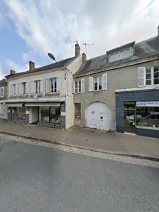 Maison Violette en Berry & Le Petit Magasin 18 Pl. de la Promenade, 36140 Aigurande, France