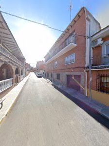 Alquilujo Internacional C. Chozas, 5, 45593 Bargas, Toledo, España