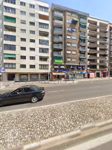 Clínica dental Portugal Av. de Portugal, 108, 2°, 37005 Salamanca, España