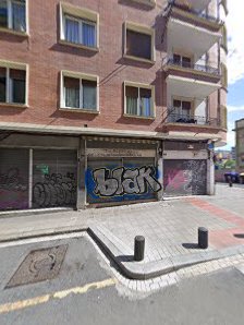 La Boutique De La Confeccion Y Del Arreglo Lapurdi Hiribidea, Recalde, 48012 Bilbao, Biscay, España