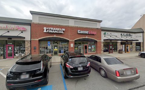 Video Game Store «GameStop», reviews and photos, 5857 Spout Springs Rd #303, Flowery Branch, GA 30542, USA