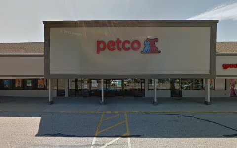 Pet Supply Store «Petco Animal Supplies», reviews and photos, 787 W Main St, Lake Zurich, IL 60047, USA