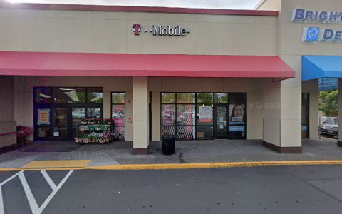 Cell Phone Store «T-Mobile», reviews and photos, 1530 Black Lake Blvd SW A102, Olympia, WA 98502, USA