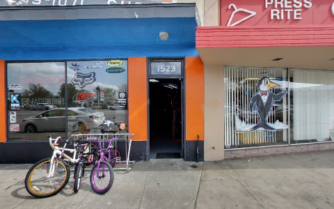 Bicycle Store «Woodside Bike Shop», reviews and photos, 1523 Woodside Rd, Redwood City, CA 94061, USA