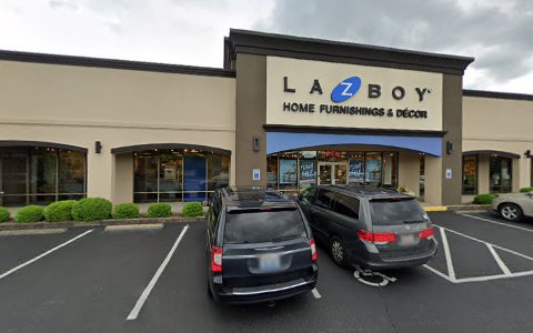 Furniture Store «La-Z-Boy Furniture Galleries», reviews and photos, 2921 S Hurstbourne Pkwy, Louisville, KY 40220, USA