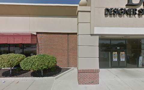 Shoe Store «DSW Designer Shoe Warehouse», reviews and photos, 6601 N Illinois St, Fairview Heights, IL 62208, USA