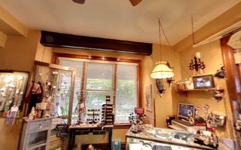 Gift Shop «Flowers In the Attic», reviews and photos, 7505 Saltsburg Rd, Pittsburgh, PA 15235, USA