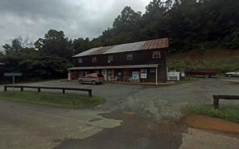 Grocery Store «Howardsville General Store», reviews and photos, 3340 James River Rd, Howardsville, VA 24562, USA