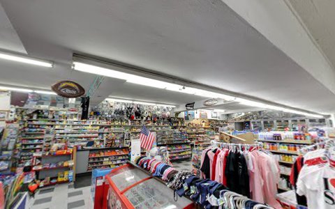 Grocery Store «Neighbor-Saver Market», reviews and photos, 2144 Avenida De La Playa, La Jolla, CA 92037, USA