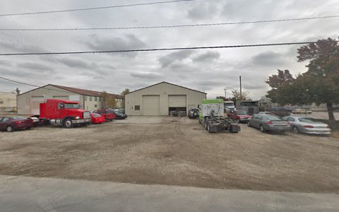 Auto Repair Shop «Frenchy Auto Collision Repair», reviews and photos, 15526 Wentworth Ave # A, South Holland, IL 60473, USA