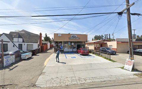 Tobacco Shop «Planet Of The Vapes smoke shop», reviews and photos, 325 E Lewelling Blvd, San Lorenzo, CA 94580, USA