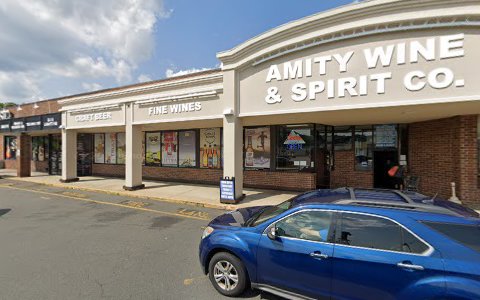 Liquor Store «Amity Wine & Spirit Co», reviews and photos, 95 Amity Rd, New Haven, CT 06515, USA