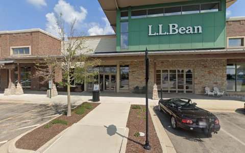 Clothing Store «L.L. Bean», reviews and photos, 100 W Higgins Rd, South Barrington, IL 60010, USA