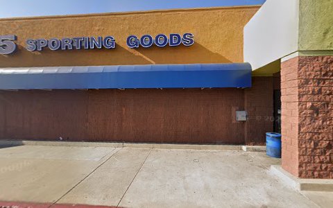 Sporting Goods Store «Big 5 Sporting Goods - Covina», reviews and photos, 543 N Azusa Ave, Covina, CA 91722, USA