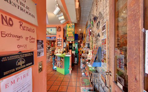 Gift Shop «Lucky Lizard Curios & Gifts», reviews and photos, 412 E 6th St, Austin, TX 78701, USA