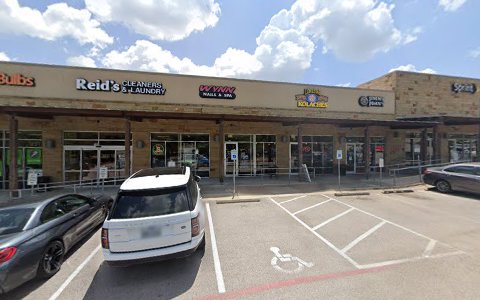 Car Battery Store «Batteries Plus Bulbs», reviews and photos, 6317 Bee Cave Rd, Austin, TX 78746, USA