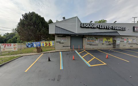 Liquor Store «Huron Liquor Shop», reviews and photos, 140 E Huron St, Pontiac, MI 48342, USA