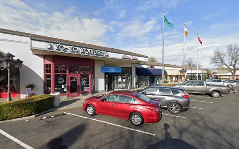 Shopping Mall «Lyon Village Shopping Center», reviews and photos, 2580 Fair Oaks Blvd, Sacramento, CA 95825, USA