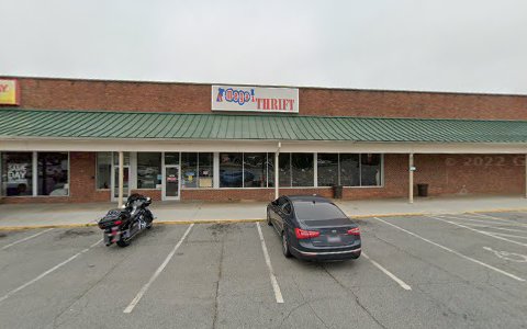 Thrift Store «Mega Thrift University Parkway», reviews and photos, 2816 University Pkwy, Winston-Salem, NC 27105, USA