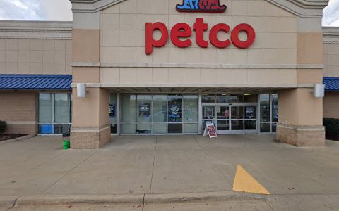 Pet Supply Store «Petco Animal Supplies», reviews and photos, 12765 Harper Village Dr #140, Battle Creek, MI 49014, USA