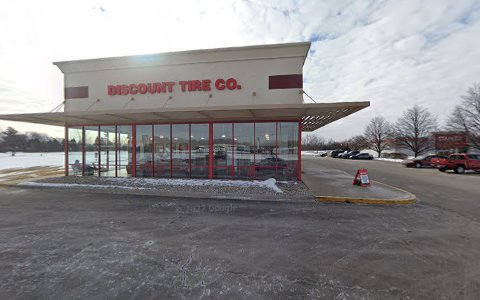 Tire Shop «Discount Tire Store - Burton, MI», reviews and photos, 4210 E Court St, Burton, MI 48509, USA