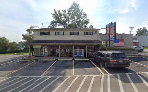 Liquor Store «Wolverine Lake Party Store», reviews and photos, 297 Glengary Rd, Walled Lake, MI 48390, USA