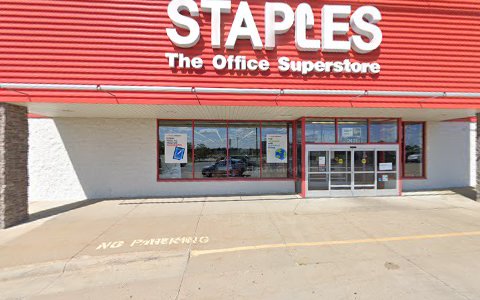 Office Supply Store «Staples», reviews and photos, 2431 Wiley Blvd SW, Cedar Rapids, IA 52404, USA