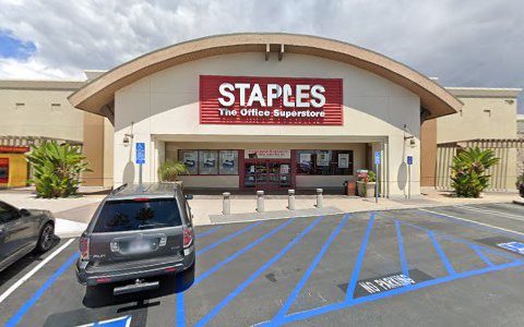 Office Supply Store «Staples», reviews and photos, 7131 Yorktown Ave, Huntington Beach, CA 92648, USA
