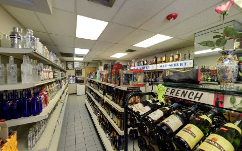 Liquor Store «Road Runner Liquor», reviews and photos, 51 SE 1st St, Miami, FL 33131, USA