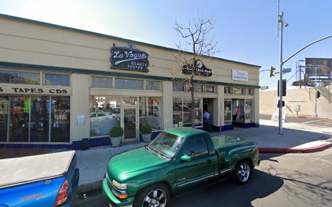 Hair Salon «La Vogue Beauty Shoppe», reviews and photos, 832 E Olive Ave, Fresno, CA 93728, USA