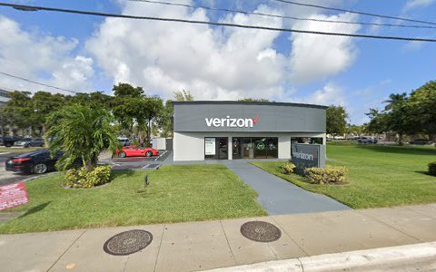 Cell Phone Store «Verizon Authorized Retailer – Cellular Sales», reviews and photos, 715 E Hallandale Beach Blvd, Hallandale Beach, FL 33009, USA