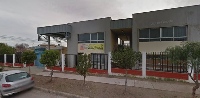 Opiniones de Escuela Básica Poeta Pablo Neruda en San Antonio - Escuela