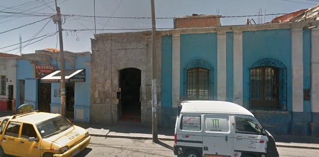 Tacna 525, Miraflores 04001, Perú