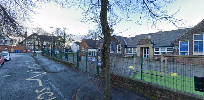 Reviews of Higher Lane Primary School in Manchester - School