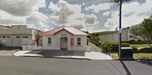 Comments and reviews of Hikurangi Community Library