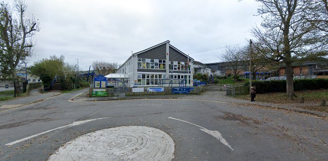 Ysgol Gymunedol Plascrug Community School