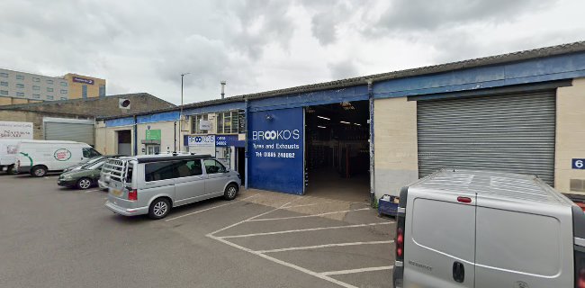 Reviews of Brooko's Tyre & Exhaust Centre in Oxford - Tire shop