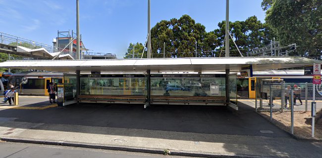 Train Middlemore - Hospital