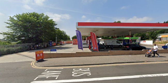 Comments and reviews of ESSO BALMORE ROAD