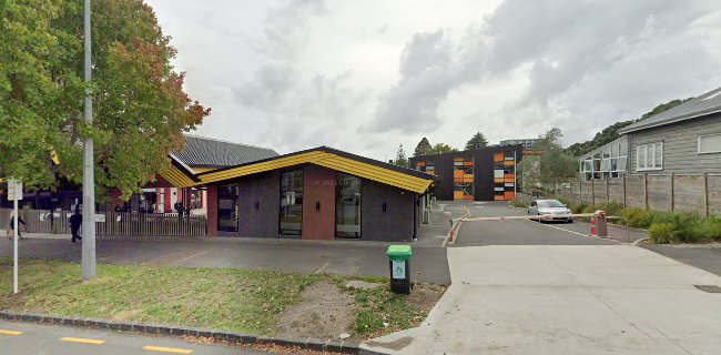 Reviews of Freemans Bay School in Auckland - School
